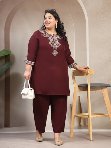 Plus Size Women Embroidered Tunic With Trouser