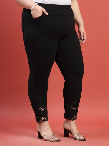 Plus Size Ladies Jegging With Skalping Embroidered