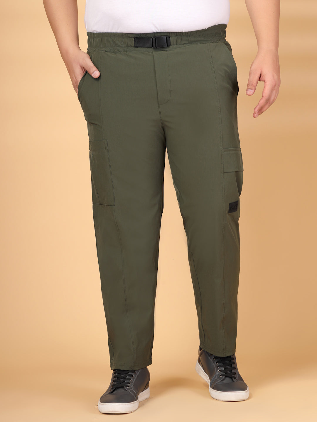 Plus Size Men Mid-Rise Regular Fit Cargos Trousers