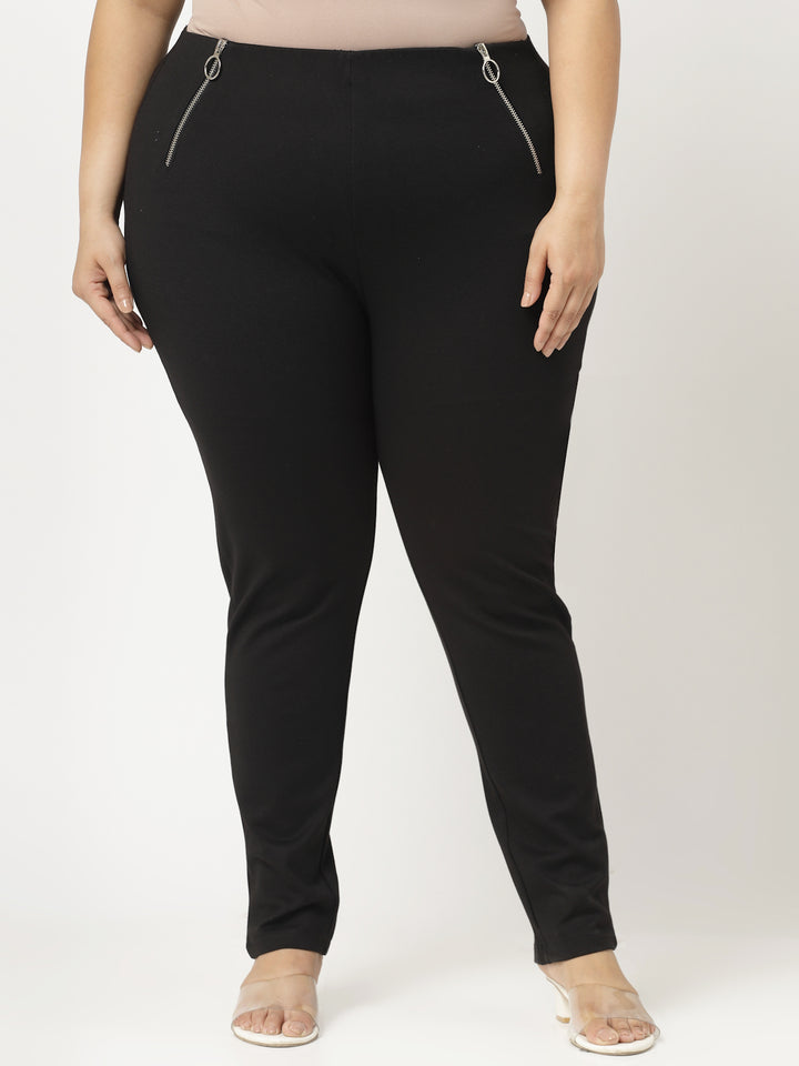 Women Solid Regular Fit Jeggings