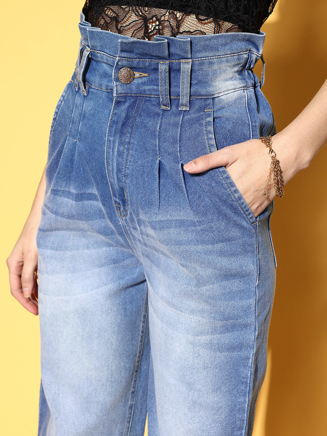 Women Blue High-Rise Regular Fit Cropped Stretchable Jeans