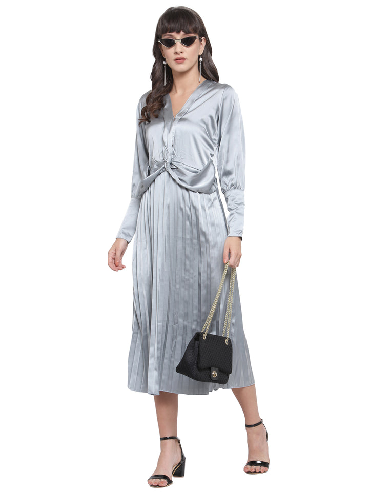 plusS Women Grey Solid Fit and Flare Dress