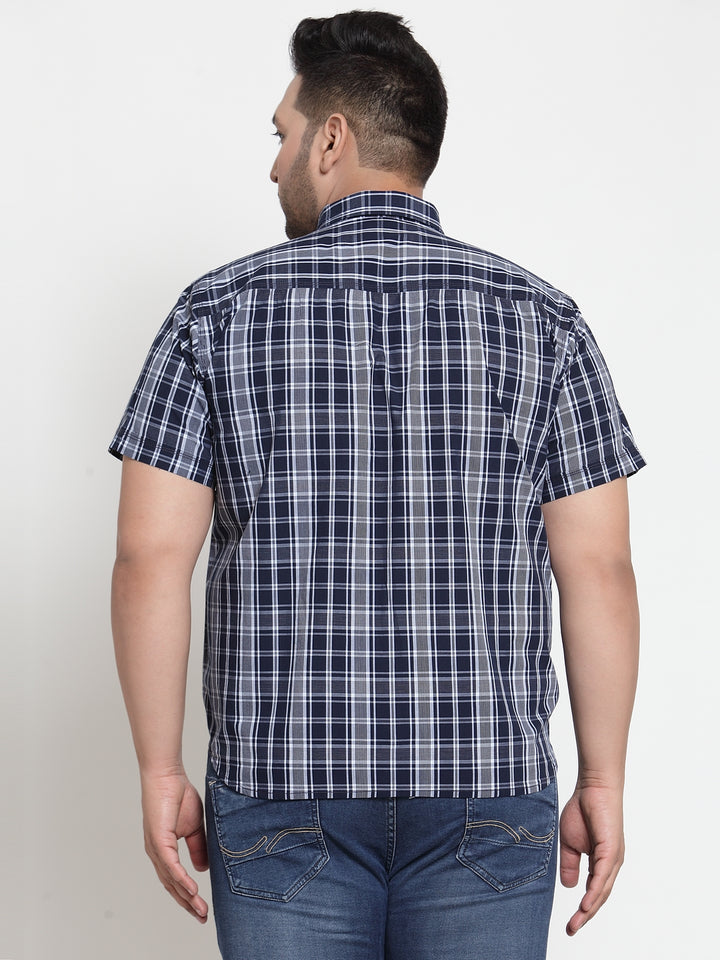 Men Navy Blue & White Regular Fit Checked Casual Shirt