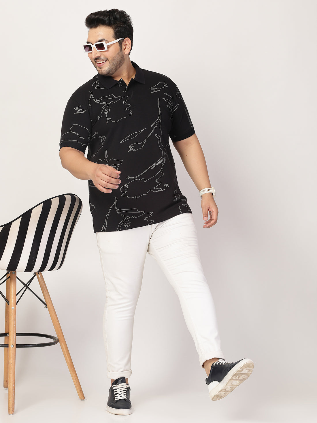 Men Abstract Printed Polo Collar Cotton Plus Size T-shirt