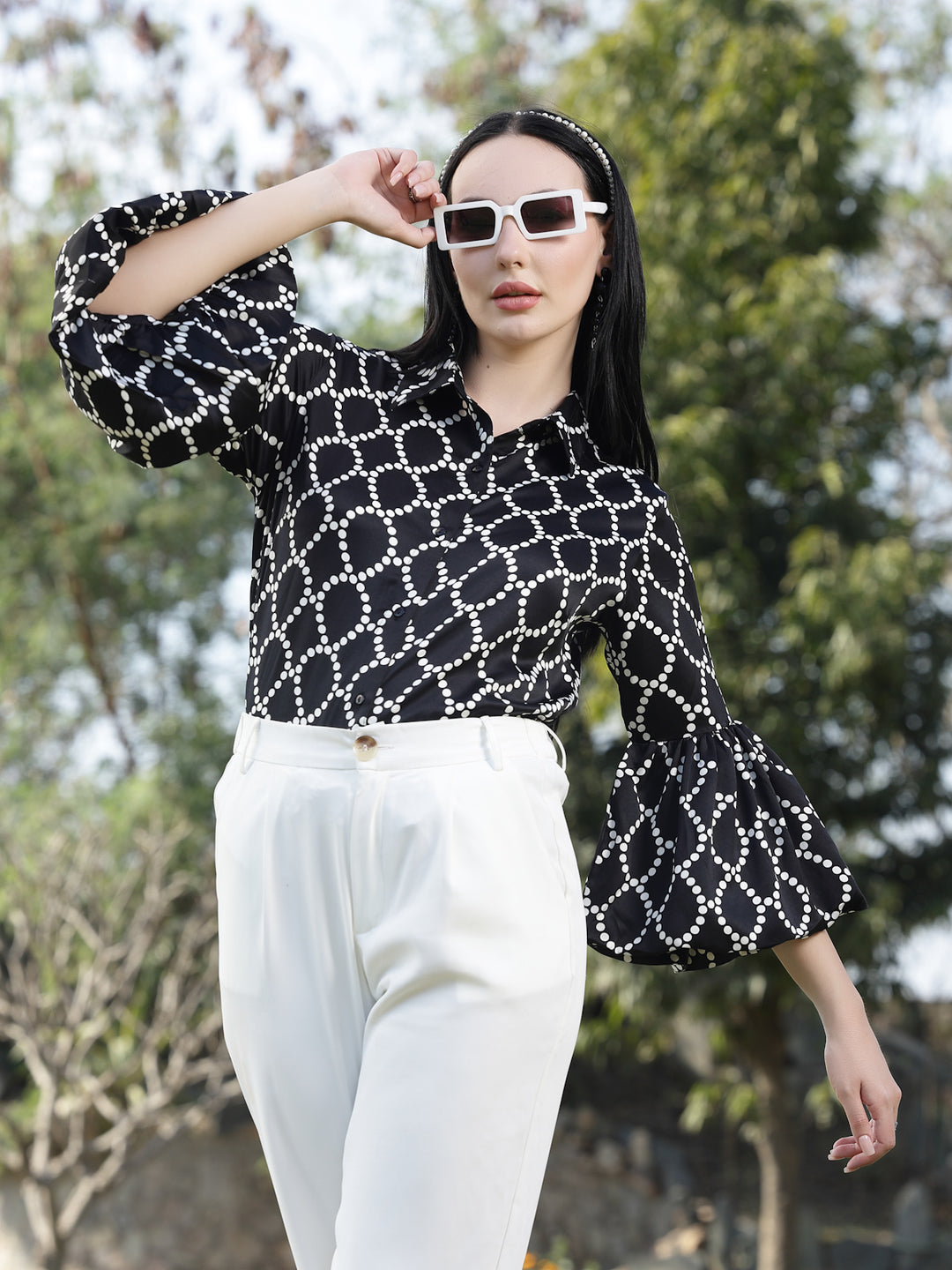 Black Spread Collar Animal Printed Casual Shirt