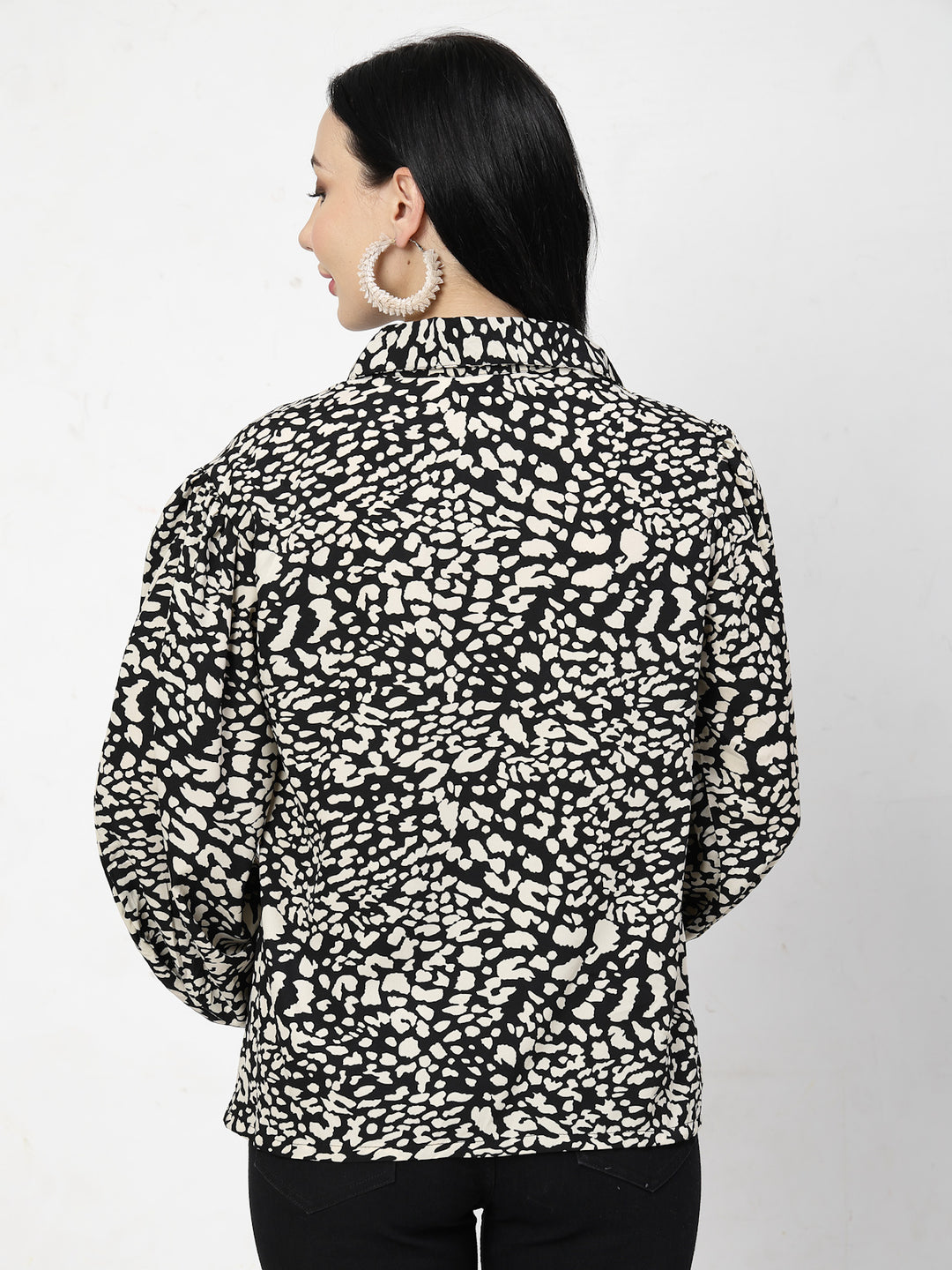 Black Spread Collar Animal Printed Casual Shirt