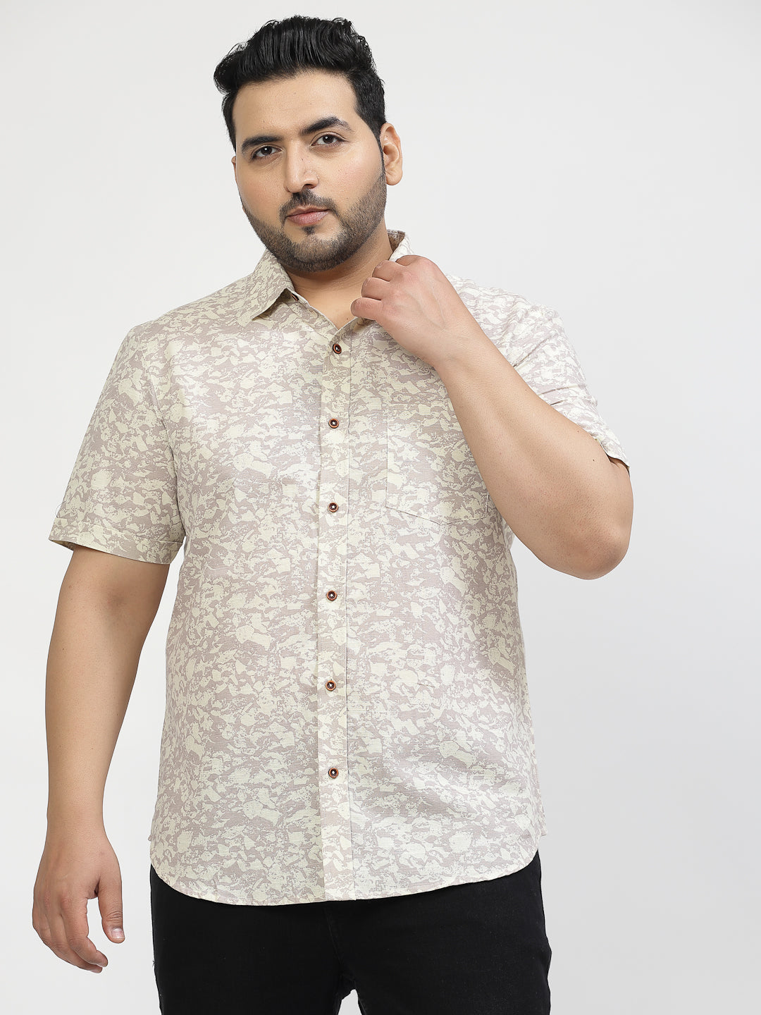 Men Floral Opaque Printed Casual Shirt