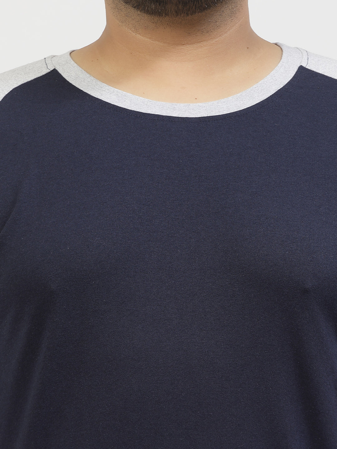 Men Grey Navy Round Neck Pure Cotton T-shirt