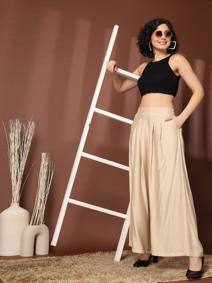 Women Loose Fit Pleated Trousers