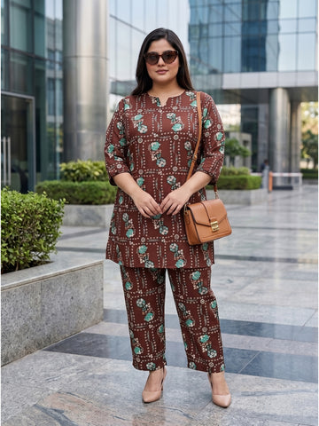 Plus Size Women's Printed V-Neck, 3/4 Sleeves Crepe Co-ord Set | Sizes 3XL to 8XL