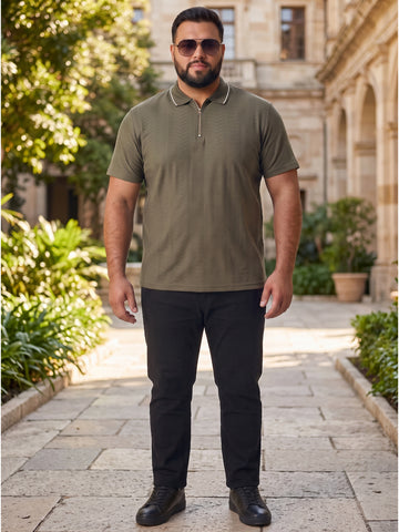 Plus Size Men's Textured Quarter-Zip Polo Collar TShirt