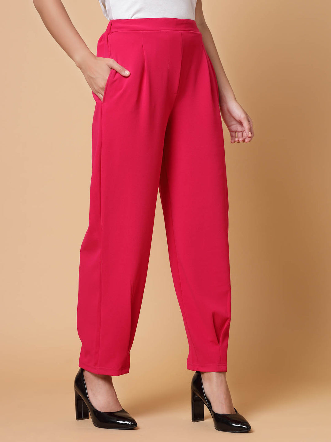 Women Pink Solid Pleated Trousers