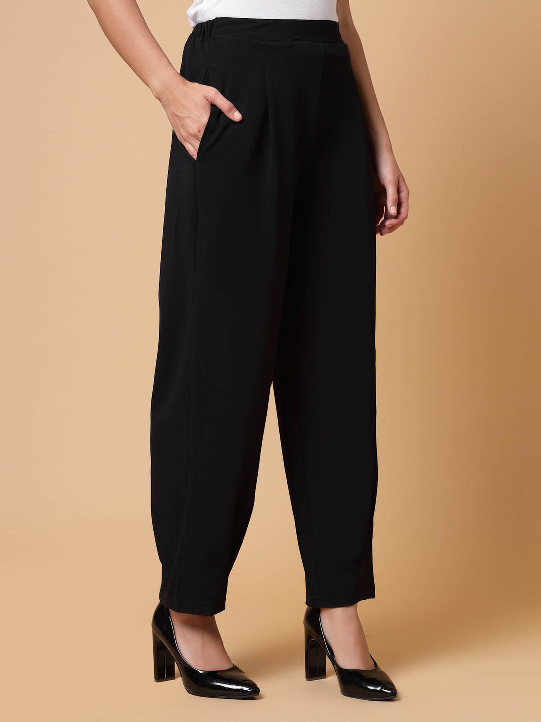 Women Black Solid Pleated Trousers