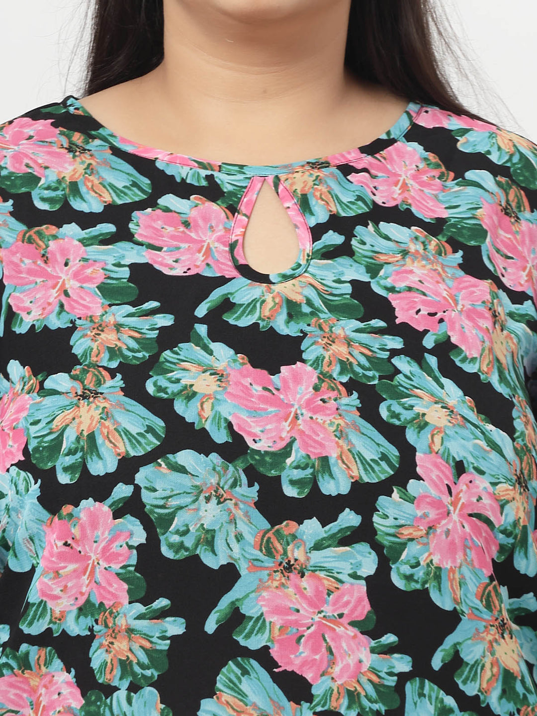 Plus Size Floral Printed Keyhole Neck Flared Sleeves Top