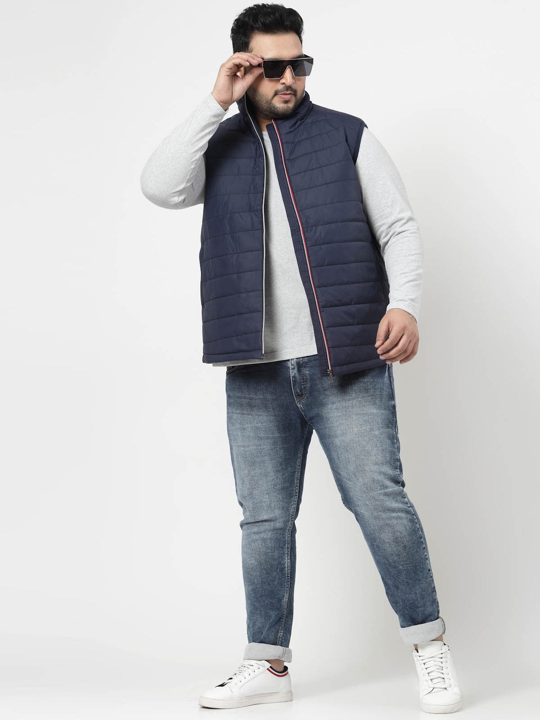 Men Navy Blue Colourblocked Puffer Jacket