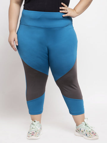 Women Blue & Black Colourblocked Tight Fit Capris