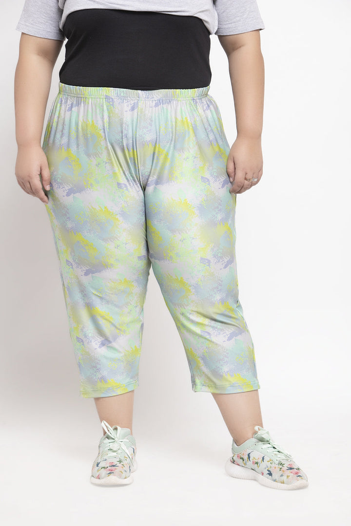 Women Green & Yellow Printed Capris