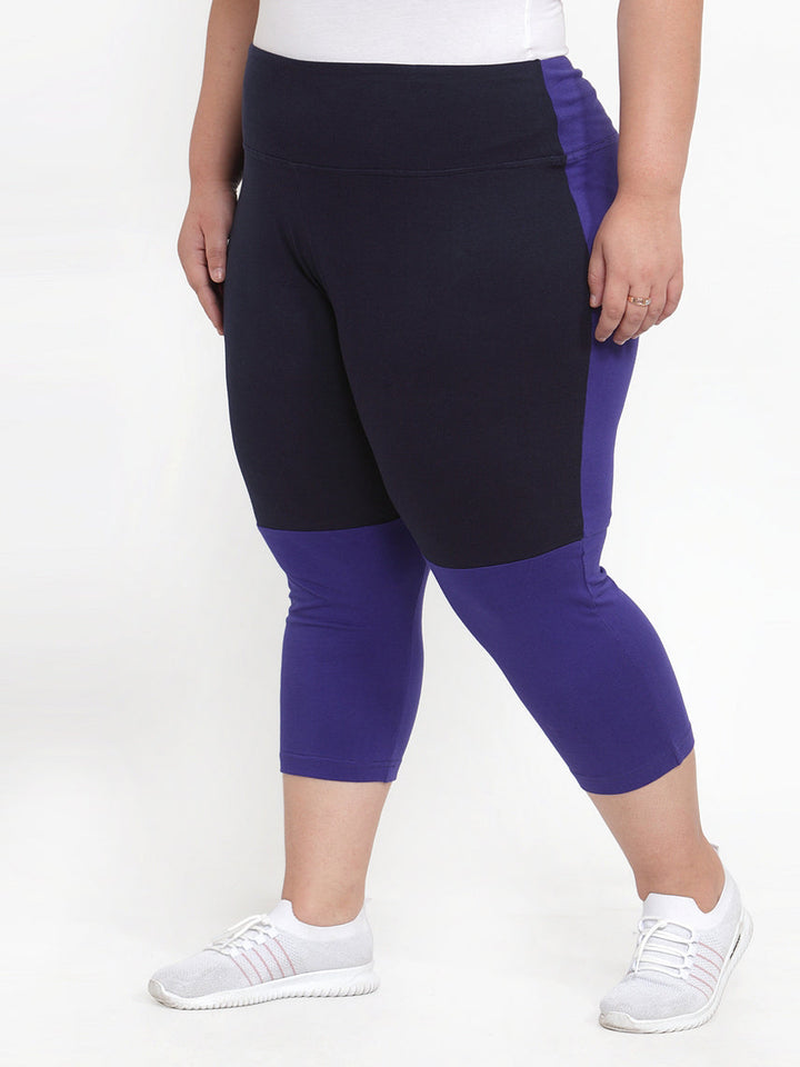 Women Blue Solid Regular Fit Capris