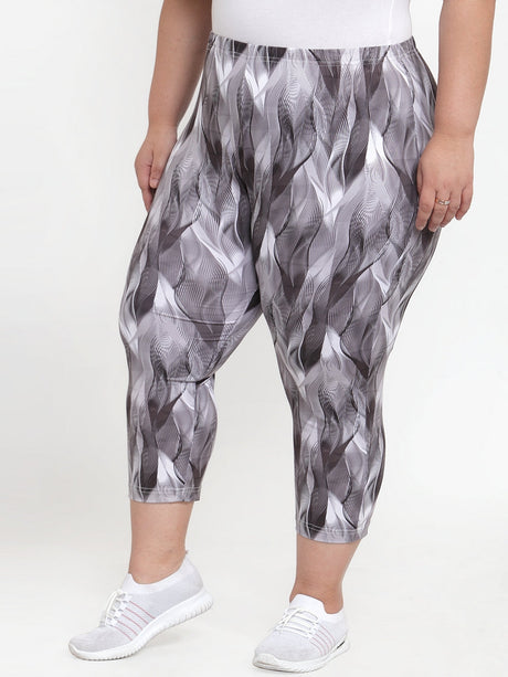 Women Grey & White Printed Regular Fit Capris