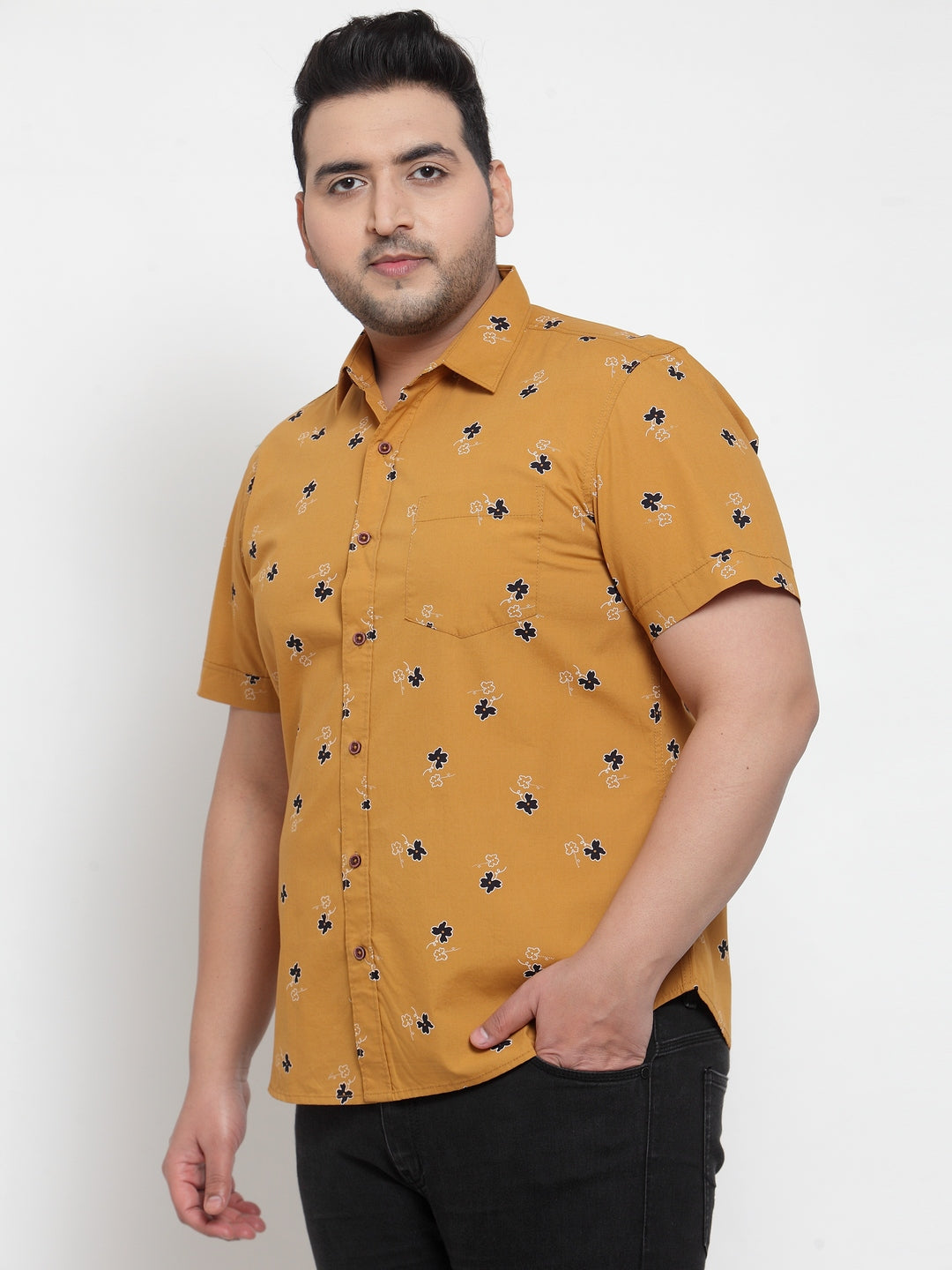 plusS Men Mustard Yellow  Black Regular Fit Printed Casual Shirt