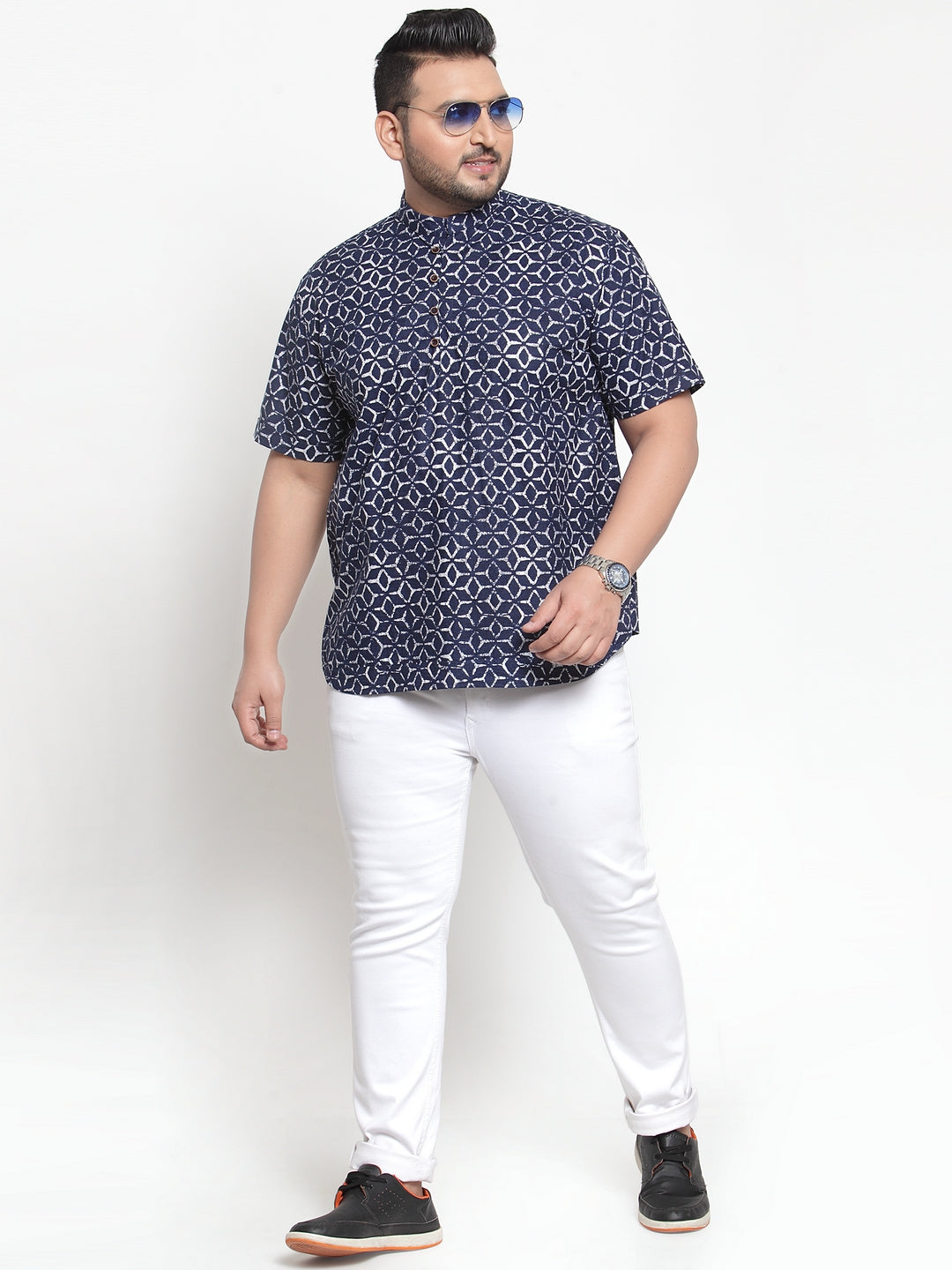 Men Navy Blue & White Regular Fit Printed Casual Shirt