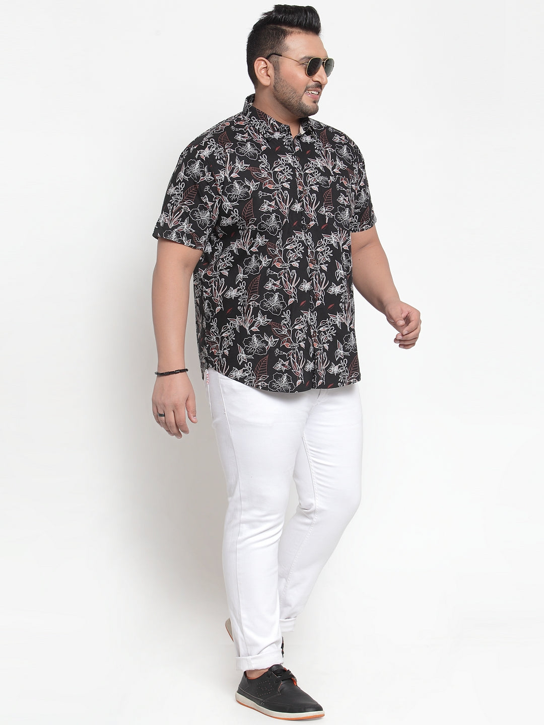 Men Black & White Regular Fit Printed Casual Shirt