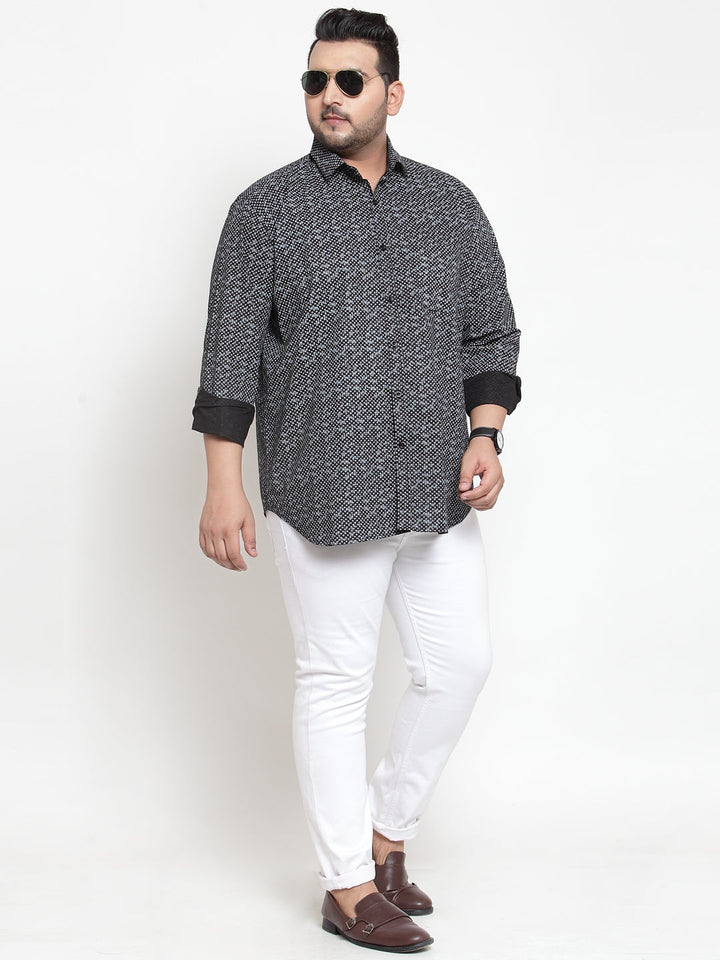 Men Black & White Regular Fit Printed Casual Shirt