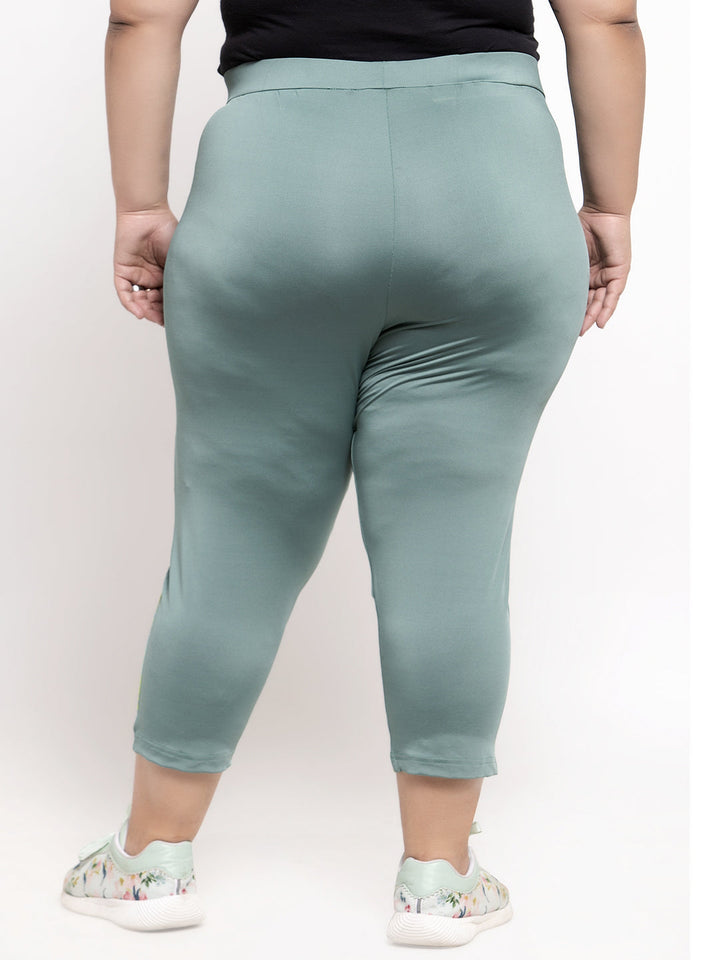 Women Green Colourblocked Slim-Fit Capris