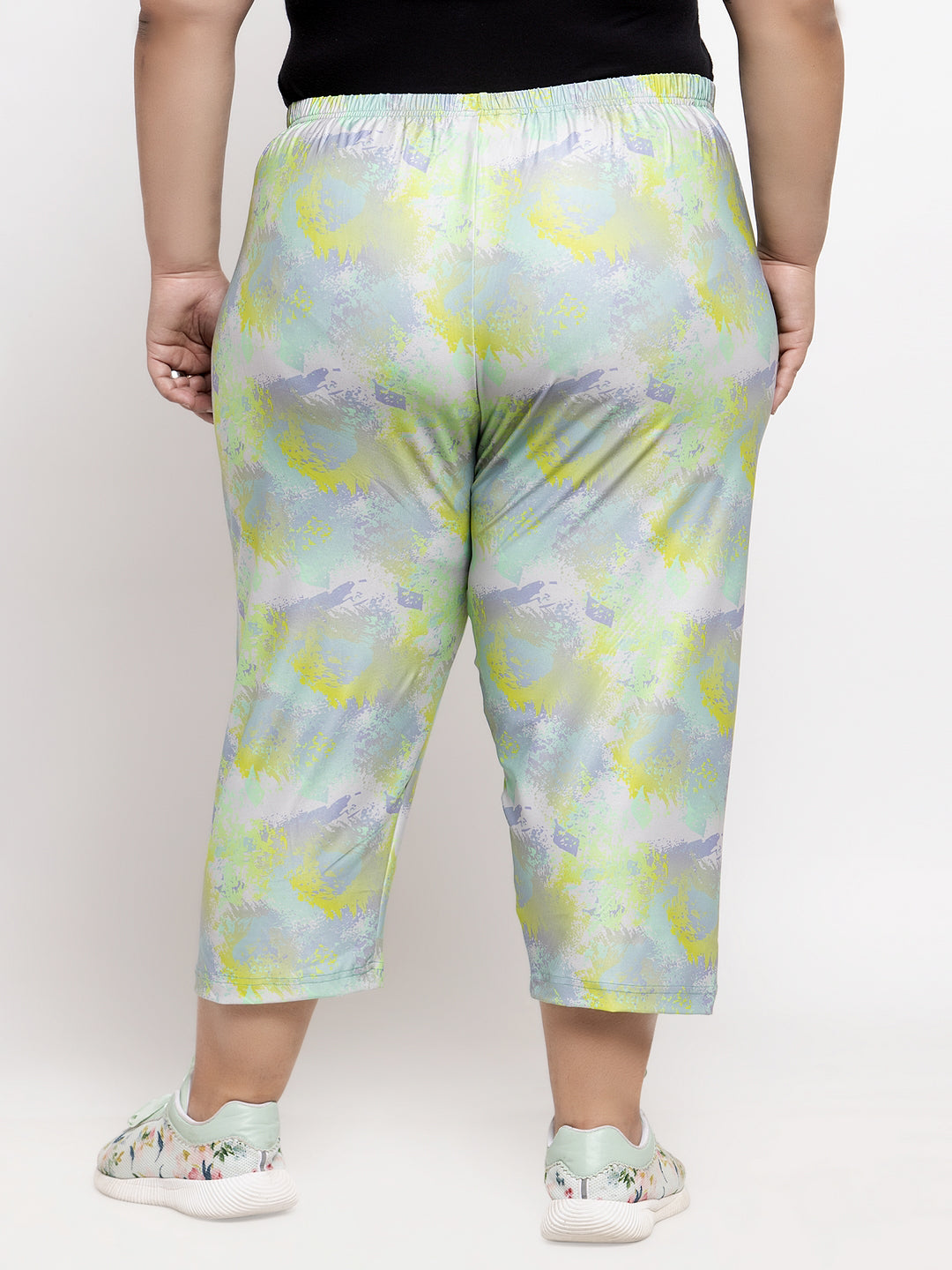 Women Green & Yellow Printed Capris