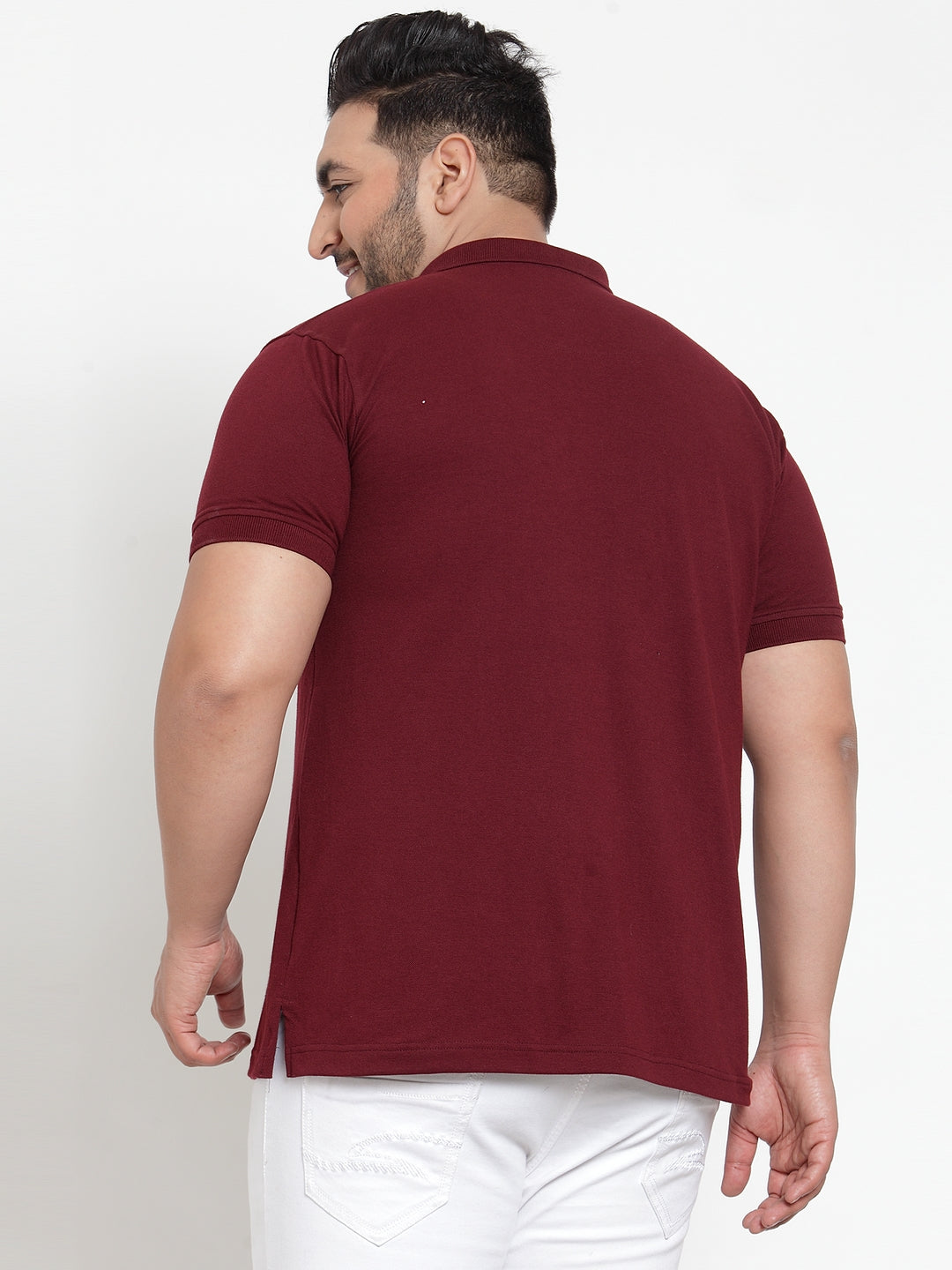 plusS Men Maroon Solid Polo Collar T-shirt