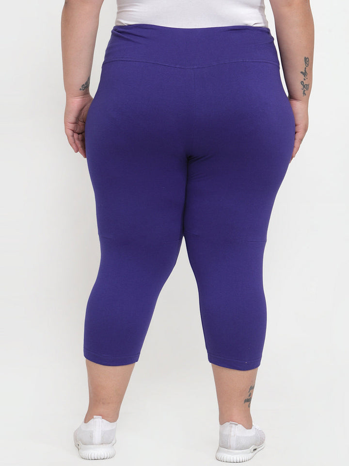 Women Blue Solid Regular Fit Capris