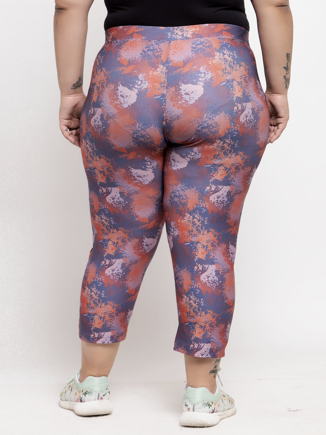 Women Blue & Brown Printed Capris