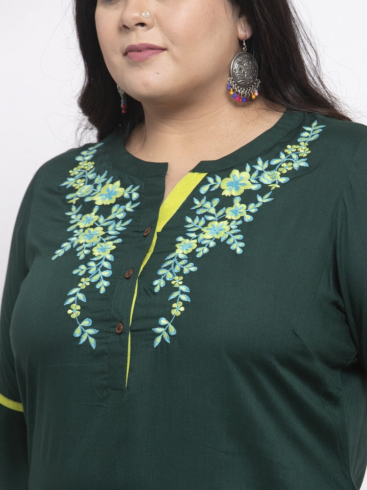 plusS Women Green Yoke Design Straight Kurta