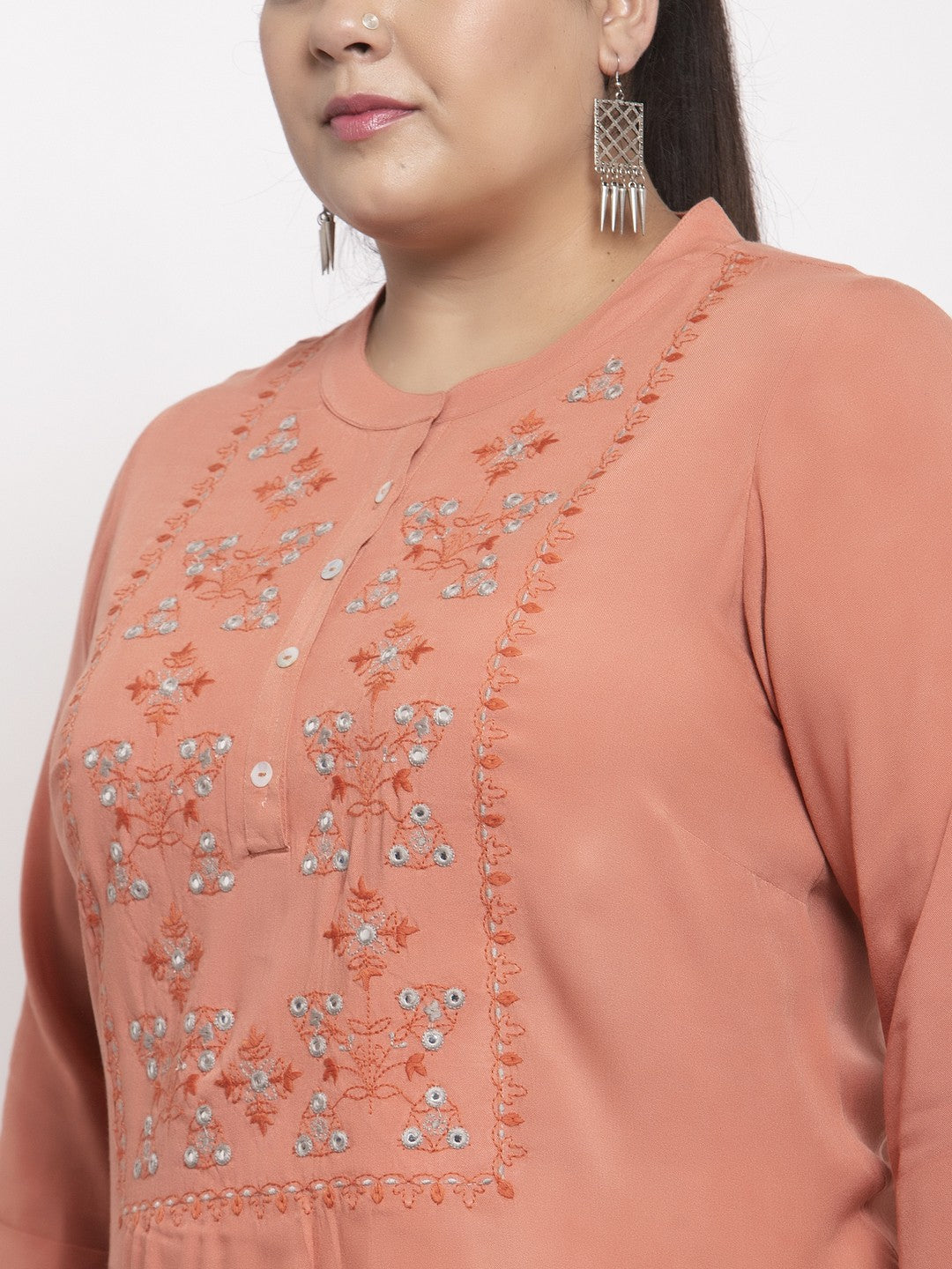 Peach-Coloured Embroidered Thread Work Kurta