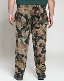 Men Multicoloured Camouflage Printed Straight-Fit Trackpant