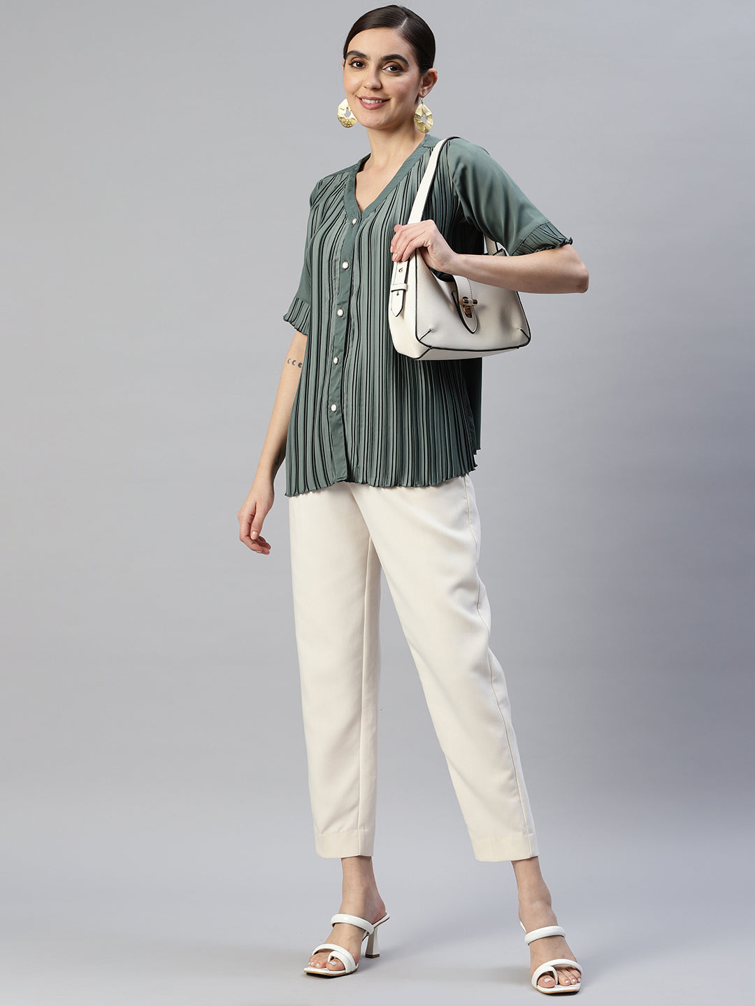 plusS V-Neck Accordion Pleats Shirt Style Top