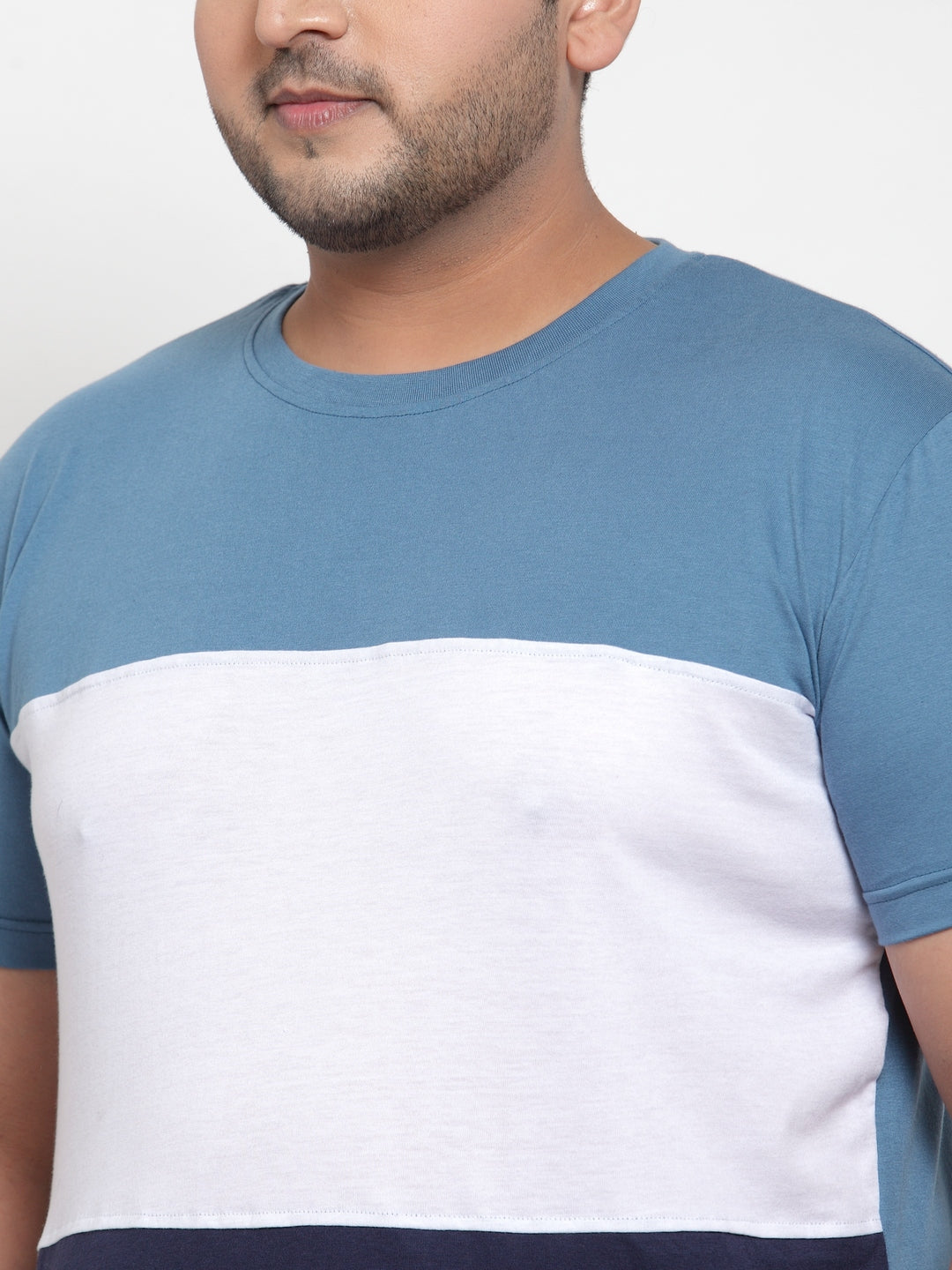 Men Blue Colourblocked Round Neck T-shirt