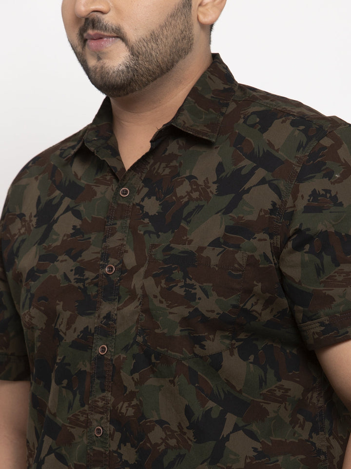 plusS Men Brown  Olive Green Camouflage Print Casual Shirt