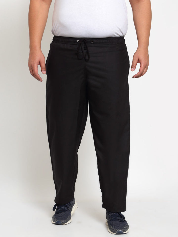 plusS Men Black Solid Straight Fit Cotton Track Pant