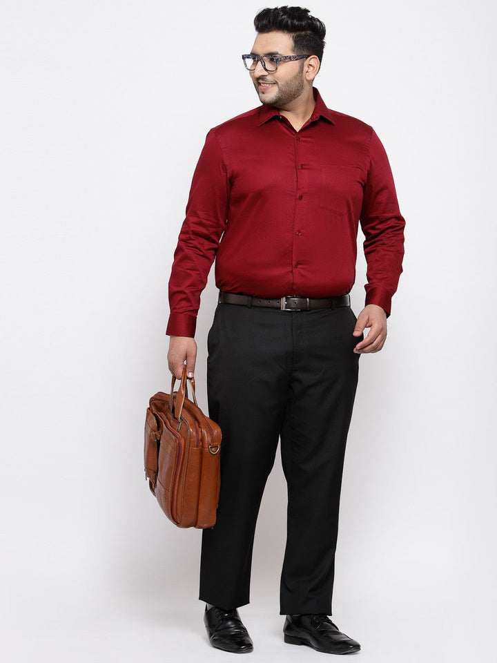 plusS Men Plus Size Maroon Regular Fit Solid Formal Shirt