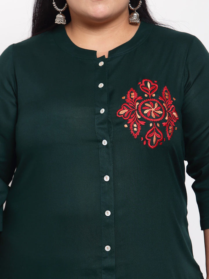 plusS Women Green Thread Work Kurta