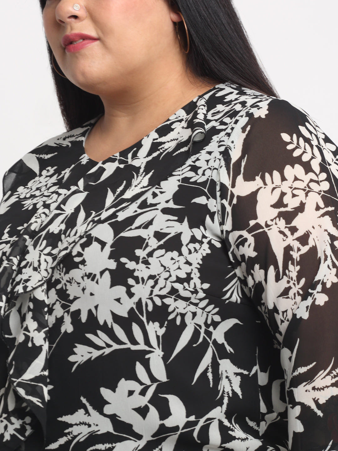 plusS Plus Size Black Floral Print Top