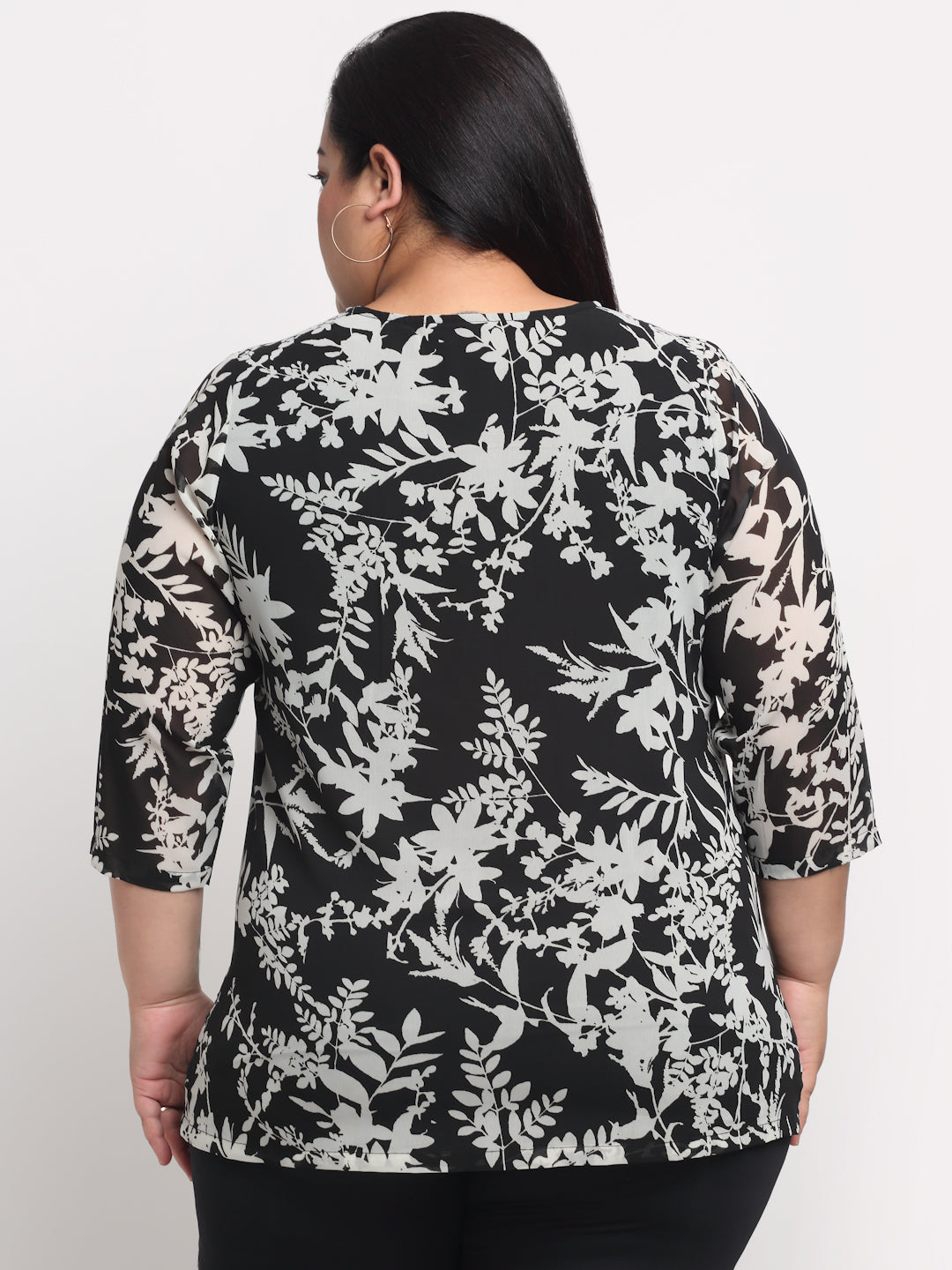 plusS Plus Size Black Floral Print Top