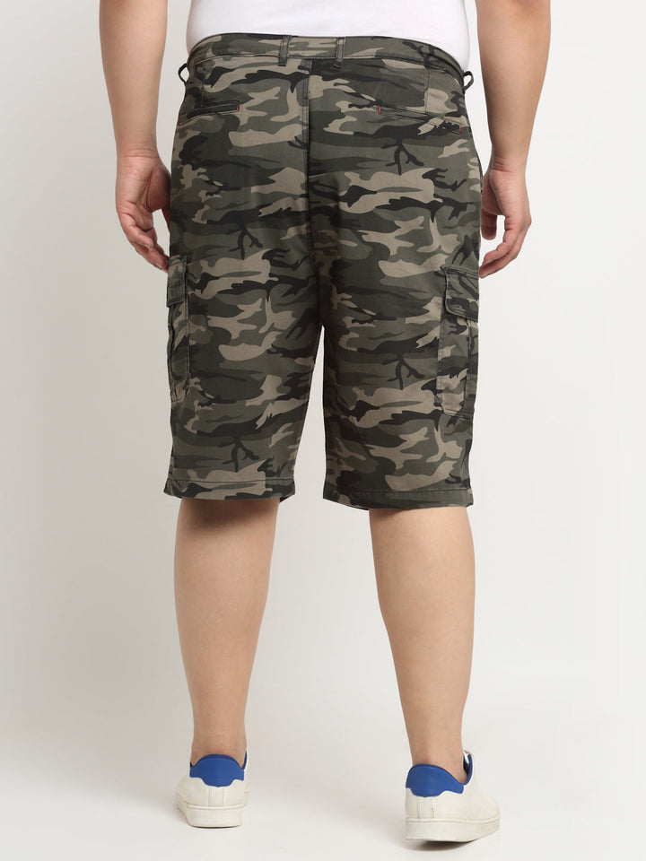 plusS Men Camouflage Printed Cotton Shorts