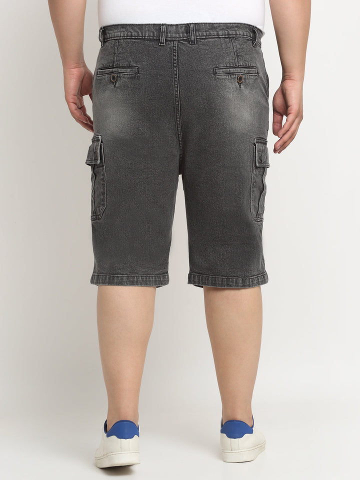 plusS Men Washed Mid Rise Cotton Denim Shorts