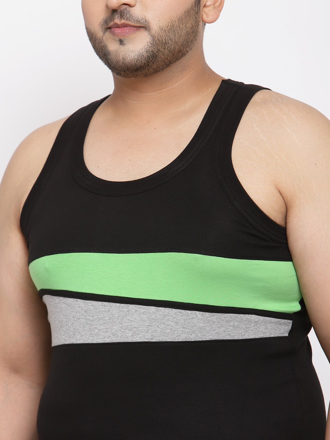 plusS Men Black  Green Colourblocked Innerwear Vest