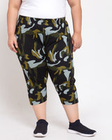 Women Black & Green Printed Capris