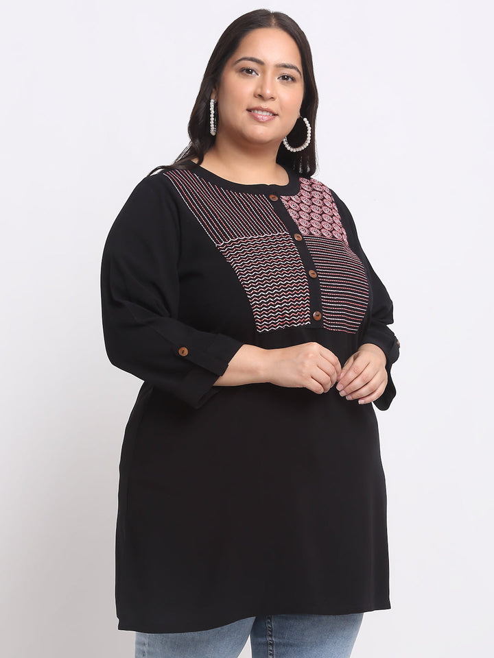 Plus Size Geometric Embroidered Roll-Up Sleeves Longline Top