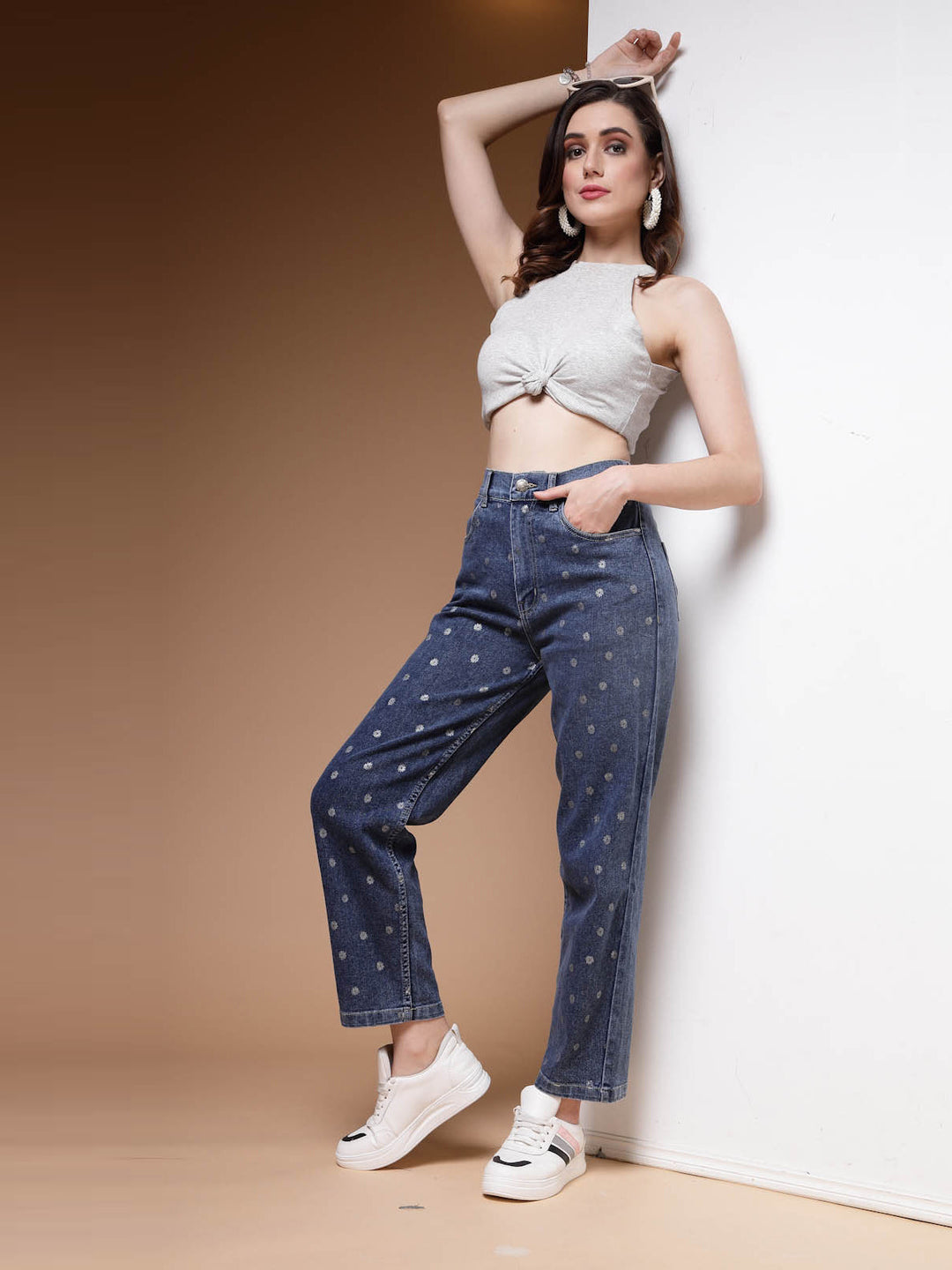 Women Blue Clean Look Light Fade Stretchable Jeans