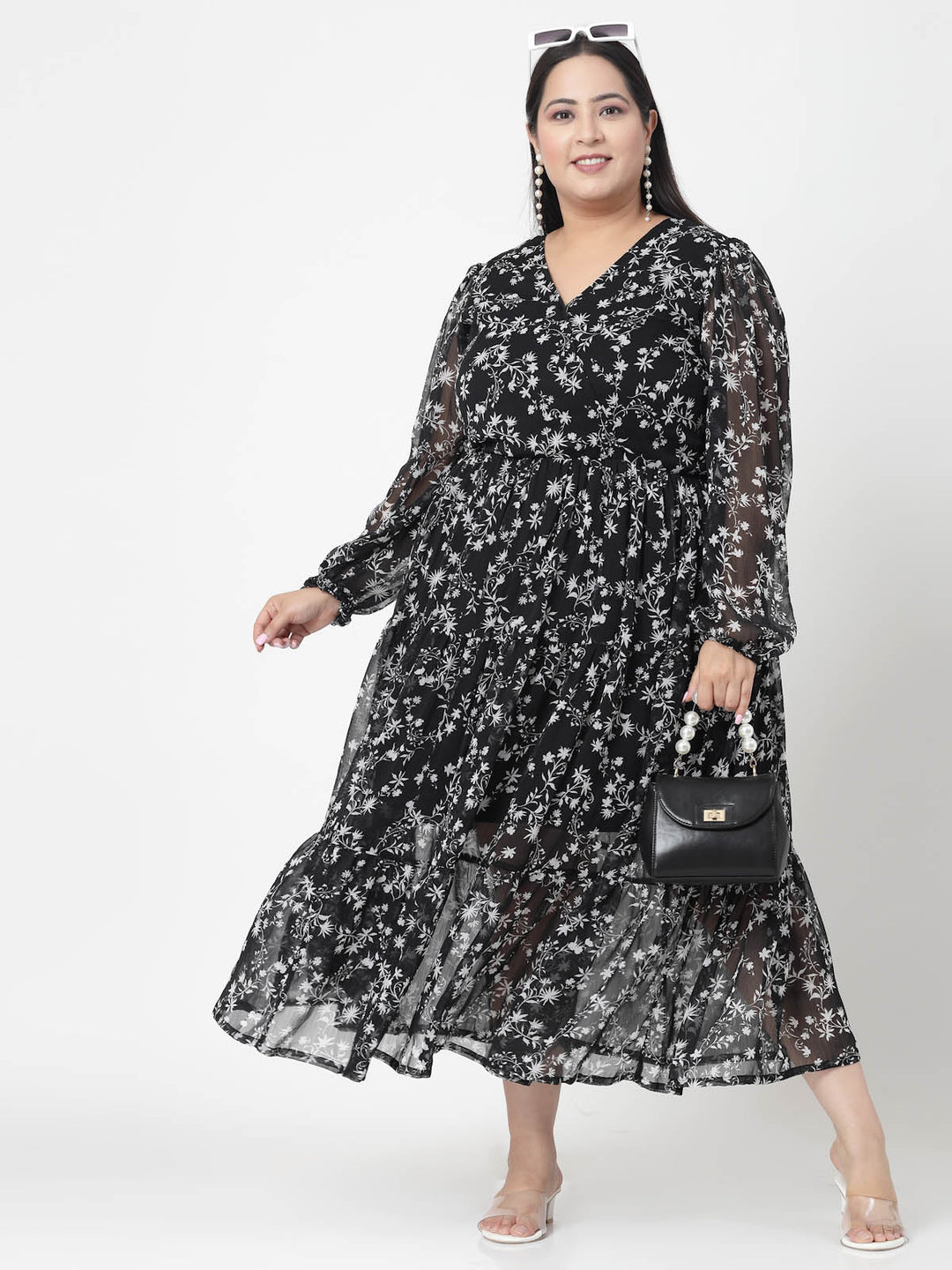 Plus Size Black & White Floral Printed V-Neck Puff Sleeves Fit & Flare Dress